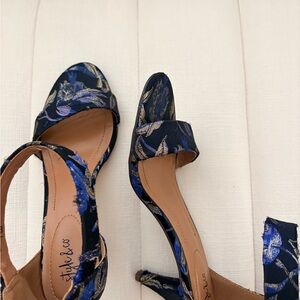 Style & Co. Navy Floral Heels